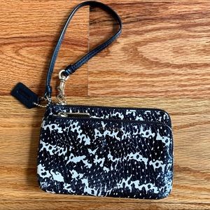 Coach wristlet wallet